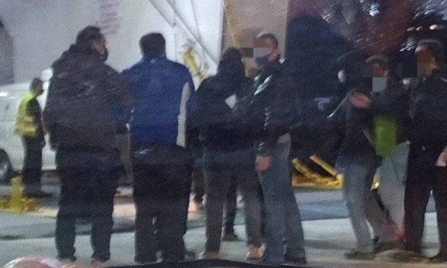 Τραγωδία στο Αιγαίο: Στη Σύρο μεταφέρθηκαν οι φερόμενοι ως υπαίτιοι του ναυαγίου