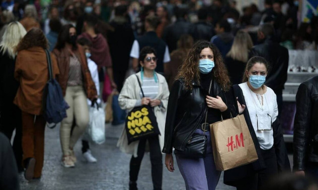 Εορταστικό ωράριο: Πώς θα λειτουργήσουν μαγαζιά και σούπερ μάρκετ μέχρι την Πρωτοχρονιά