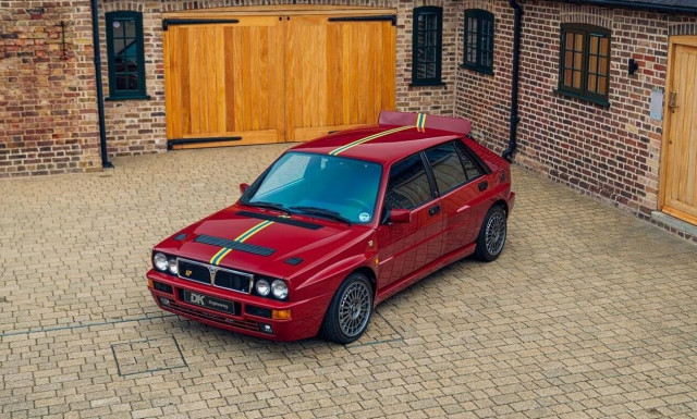 Πόσο λέτε ότι πωλείται αυτή η Lancia Delta Integrale;