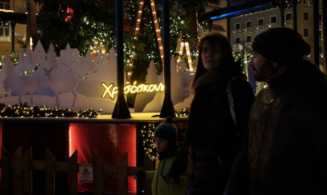 Τα σενάρια για τα νέα μέτρα: Διασκέδαση τέλος - Τι ώρα θα κλείσει η εστίαση παραμονή Πρωτοχρονιάς