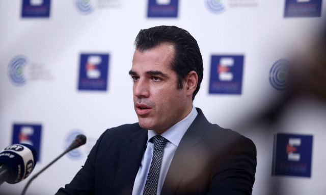 Πλεύρης: Ντροπή - Ο Πολάκης διασπείρει ψεύδη ότι δήθεν τα εμβόλια δεν καλύπτουν την «Όμικρον»