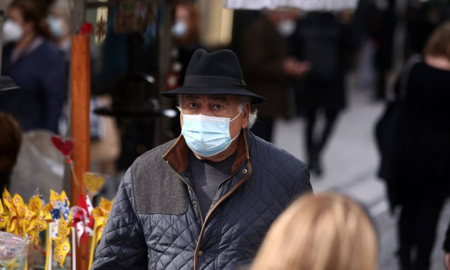 Παυλάκης για Όμικρον: «Το τσουνάμι τώρα αρχίζει. Πρέπει να δούμε την πραγματικότητα κατάματα»