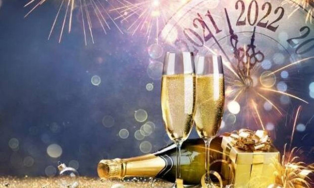 Ζώδια σήμερα 31/12: Ξέφρενο πάρτι