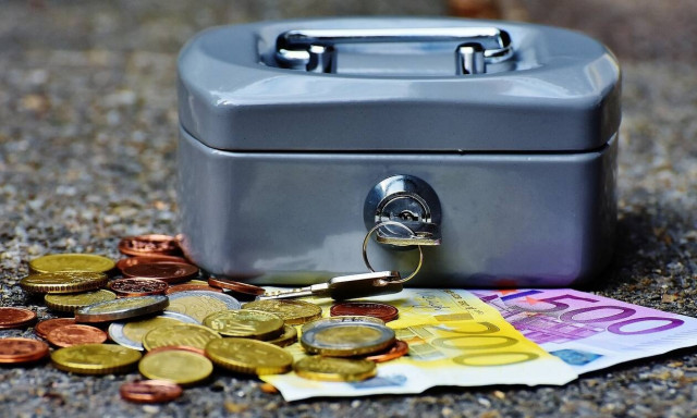 Χατζηδάκης: Πρόσθετη αύξηση του κατώτατου μισθού το πρώτο εξάμηνο του 2022 - Πόσο θα φτάσει