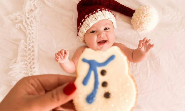 #SnowmanBaby: Δείτε πώς φωτογράφισαν γονείς τα μωρά τους (εικόνες)