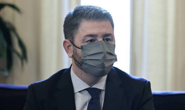 Νίκος Ανδρουλάκης: Το 2022 η ανθρωπότητα να απαντήσει στις προκλήσεις