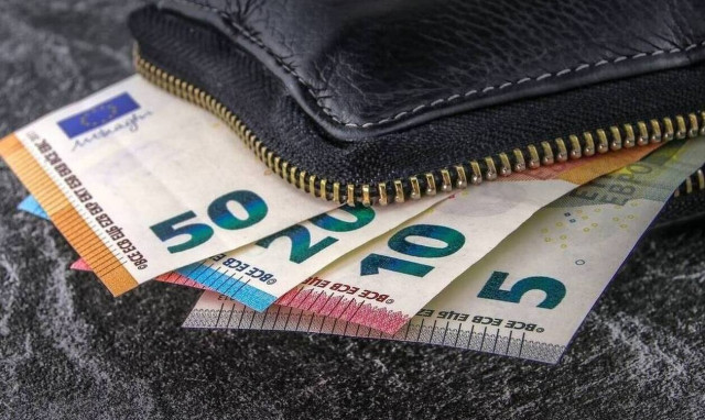 ΟΑΕΔ: Έρχονται αυξήσεις στα επιδόματα - Πόσο θα φτάσουν από 1η Ιανουαρίου