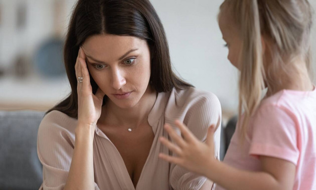 Τι πρέπει να αποφεύγετε να τρώτε αν έχετε πονοκέφαλο