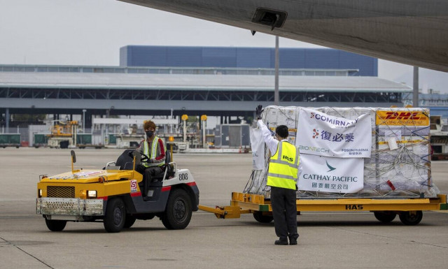 Χονγκ Κονγκ: Αεροπορική εταιρία απέλυσε δυο εργαζόμενους που βρέθηκαν θετικοί στον κορονοϊό