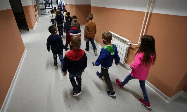 Γαλλία - Κορονοϊός: Υποχρεωτική χρήση της μάσκας από την ηλικία των 6 ετών στις μεταφορές