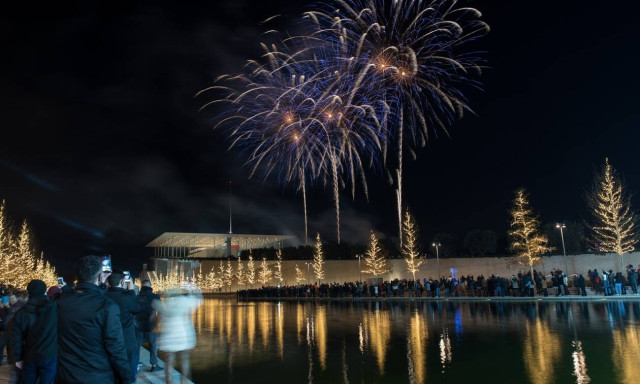 2022: Έτος προσδοκιών και προόδου - Δύο διακεκριμένοι Έλληνες επιστήμονες μιλούν για τη νέα χρονιά