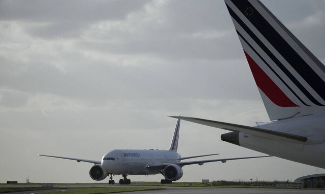 Κορονοϊός - Γαλλία: Η χώρα συμπεριέλαβε τις ΗΠΑ στην «κόκκινη λίστα» για την COVID-19