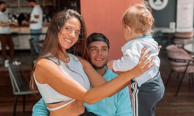 Αλέξανδρος Κοψιάλης: Μας έδειξε για πρώτη φορά τον γιο του και είναι ολόιδιοι! (photos)