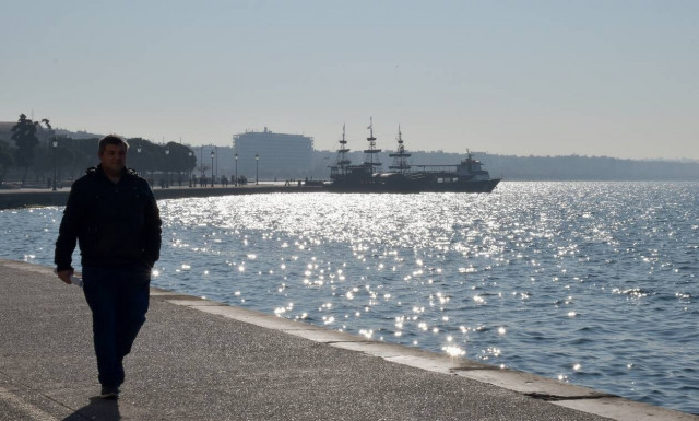 Καλός ο καιρός και τη Δευτέρα - Που αναμένεται να ανέβει η θερμοκρασία