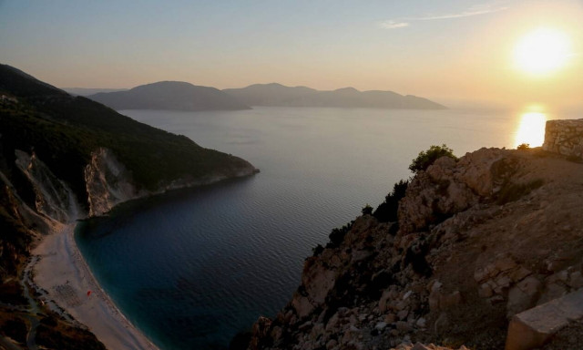 Καιρός: Ηλιόλουστη η Δευτέρα με ανοιξιάτικες θερμοκρασίες (pics)