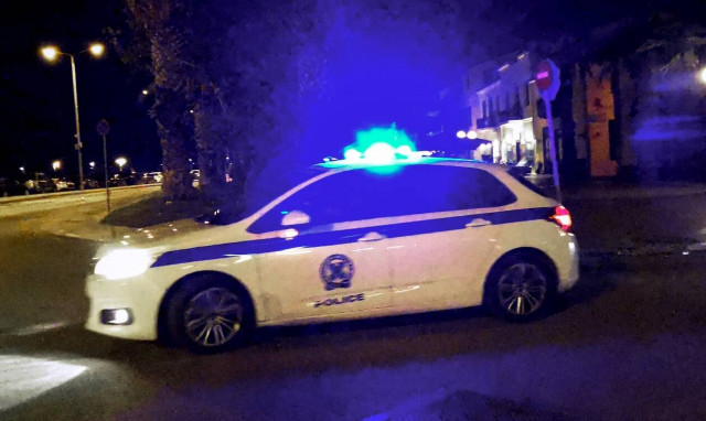 Συγκλονίζει το θύμα ομηρίας στον Άγιο Παντελεήμονα: «Με χτυπούσε με κλωτσιές, με έσερνε στο πάτωμα»