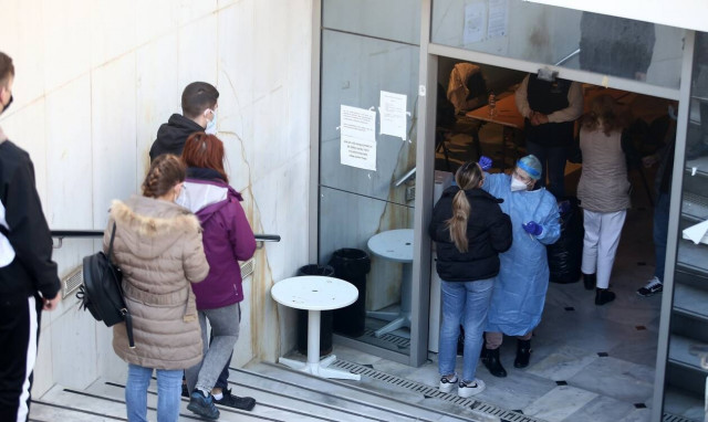 Κρούσματα σήμερα εκτίμηση