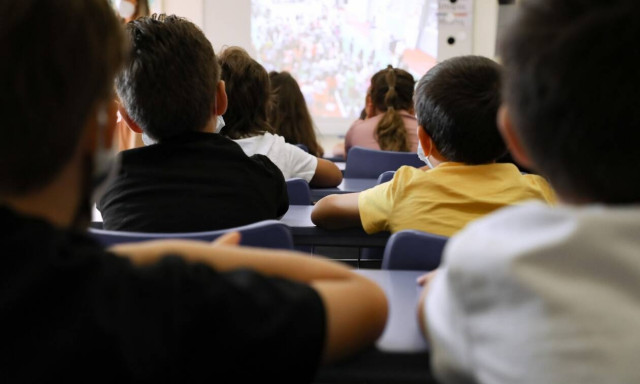 σχολεία πότε ανοίγουν