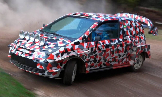 Αυτό το αγωνιστικό Toyota Yaris WRC είναι κάτι παραπάνω από μαϊμού