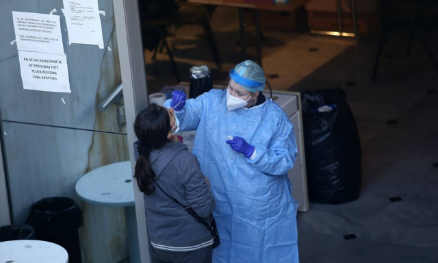 Γεωργιάδης για πλαφόν στα μοριακά τεστ: Θα είναι χαμηλότερο των 60 ευρώ και κοντά στα 50 ευρώ