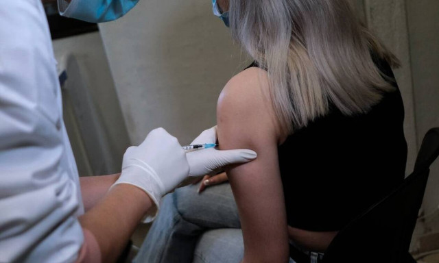 Κορονοϊός: Έρχεται νέα δέσμη μέτρων - Βάρος στον εμβολιασμό και επαναξιολόγηση στις 11 Ιανουαρίου