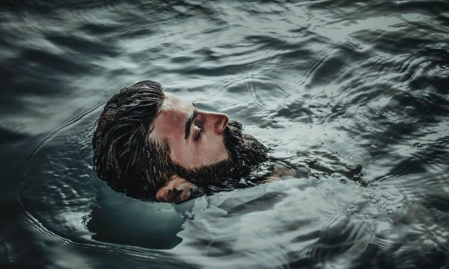 Πώς θα καταλάβεις αν είσαι αφυδατωμένος