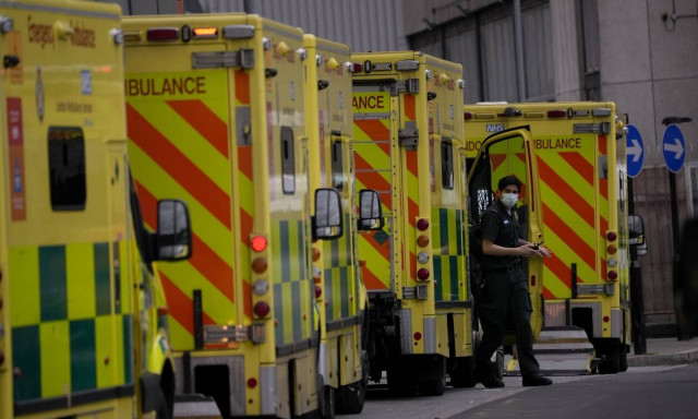 Βρετανία: Ο στρατός κλήθηκε να βοηθήσει τα νοσοκομεία του Λονδίνου που δέχονται ασφυκτικές πιέσεις