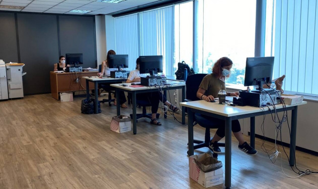 Επιτροπή Εμπειρογνωμόνων: Εισήγηση για επιστροφή μετά από 5ημερη καραντίνα για εργαζόμενους δημοσίου