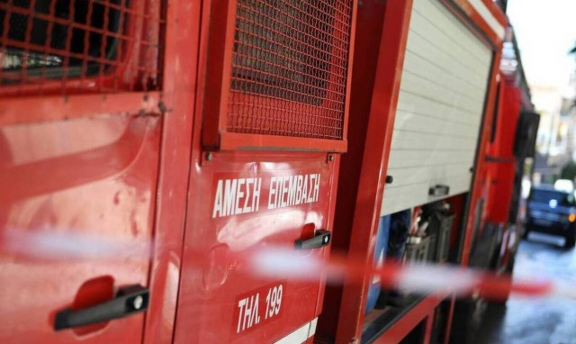 Κρήτη: Αυτοκίνητο τυλίχτηκε στις φλόγες