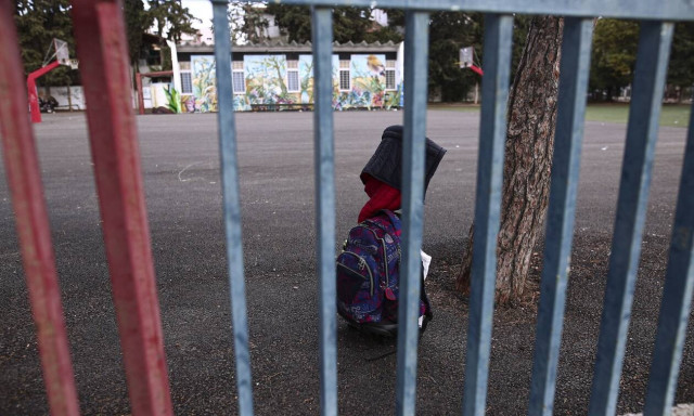 ΟΛΜΕ: Καμία πρόβλεψη για τους εκπαιδευτικούς που ανήκουν σε ευπαθείς ομάδες