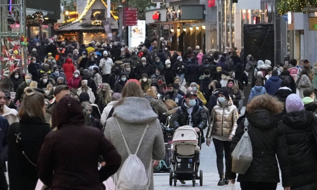 Γερμανική «βόμβα»: Ίσως έρθει πιο θανατηφόρα μετάλλαξη