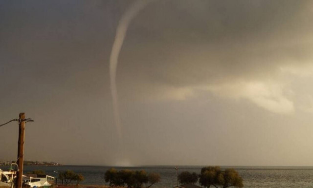 Ενενήντα επτά υδροσίφωνες και εννέα ανεμοστρόβιλοι στην Ελλάδα το 2021