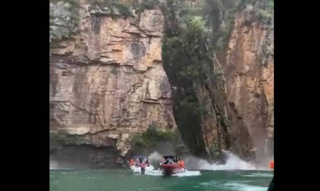 Βραζιλία: Τους δέκα έφτασαν οι νεκροί από την πτώση πελώριου βράχου