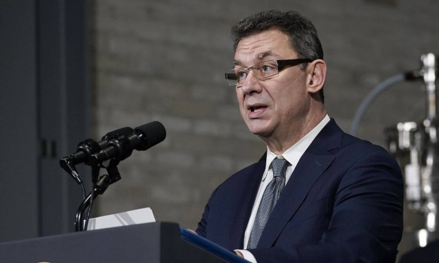 «Βόμβα» Μπουρλά: Ο κορονοϊός θα συνεχίσει να υπάρχει τα επόμενα 10 χρόνια