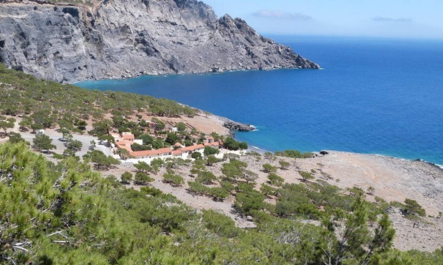 Ηράκλειο: «Λουκέτο» λόγω κρουσμάτων κορονοϊού σε μοναστήρι