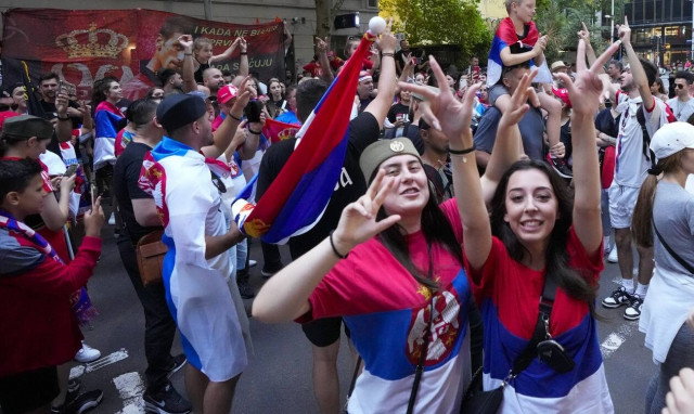 Πανηγυρισμοί για την απόφαση υπέρ του Τζόκοβιτς