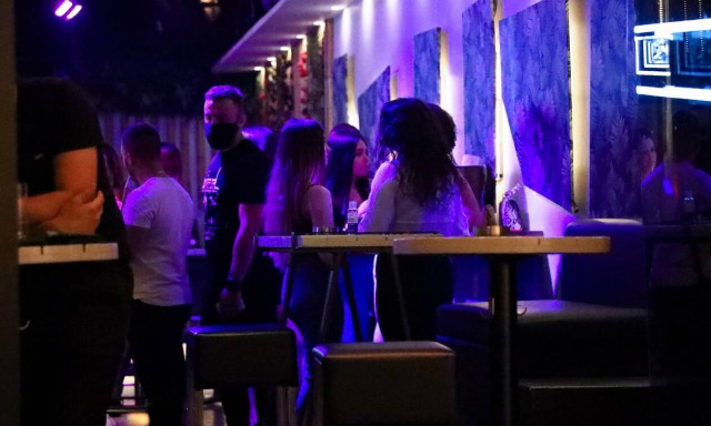 Προ των πυλών νέα μέτρα στήριξης – Νωρίτερα η αύξηση του κατώτατου μισθού;