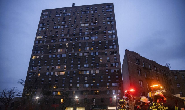 Κόλαση φωτιάς στις ΗΠΑ: Πώς ξεκίνησε η χειρότερη πυρκαγιά των τελευταίων 30 ετών στη Νέα Υόρκη