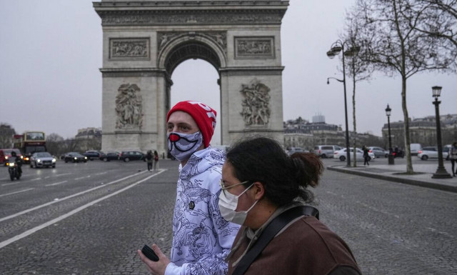 Κορονοϊός - Γαλλία: Όλο και πιο κοντά η τέταρτη δόση του εμβολίου