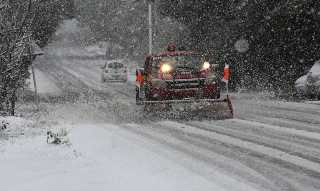 'Diomedes' weather front brings snowfall and strong winds