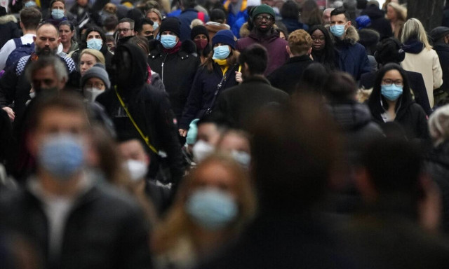 Νέα μελέτη για τον κορονοϊό: Πόσες ημέρες μεταδίδεται μετά τη διάγνωσή του