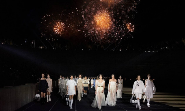 Στα παρασκήνια του φαντασμαγορικού Dior Cruise 2022 στο Καλλιμάρμαρο – Εντυπωσιακό βίντεο