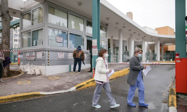 «Βατερλό» η επιστράτευση των γιατρών - Διορθωτικές κινήσεις ζητά ο Ιατρικός Σύλλογος Θεσσαλονίκης