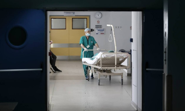 Βατόπουλος στο Newsbomb.gr: Ακόμα είναι νωρίς να μιλήσουμε για αποκλιμάκωση του 5ου κύματος