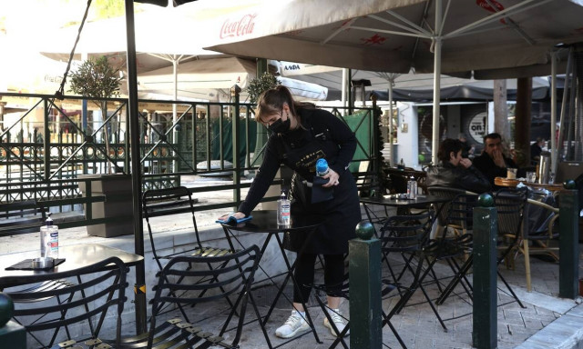 Παράταση μέτρων μέχρι τις 23 Ιανουαρίου – Ποιοι θα γλιτώσουν το πρόστιμο των 100 ευρώ από Δευτέρα