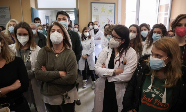 Στα άκρα η κόντρα για το «Παίδων Πεντέλης» - Η απάντηση του Θάνου Πλεύρη