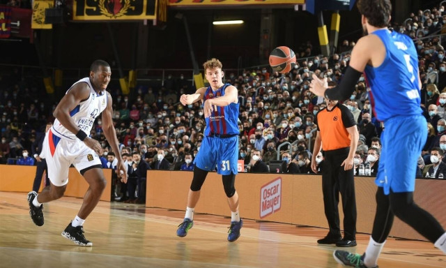 Euroleague: Η Μπαρτσελόνα «σκούπισε» την πρωταθλήτρια Εφές – Τα highlights κι η βαθμολογία