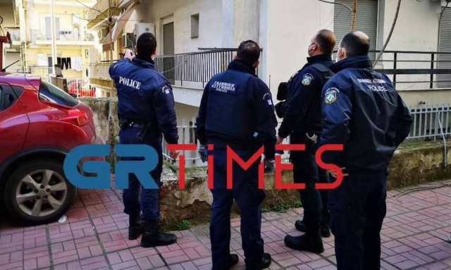 Θεσσαλονίκη: Ληστεία σε ζαχαροπλαστείο μέρα-μεσημέρι