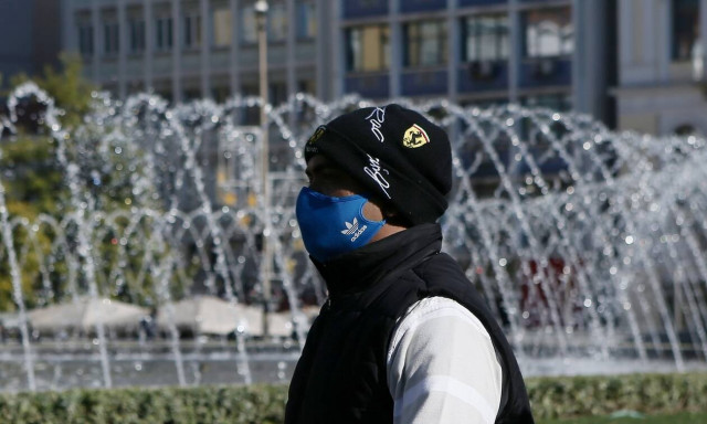 Κρούσματα σήμερα: Πλησιάζουν τις 20.000 – Εντοπίστηκαν 6.364 σε μαθητές και εκπαιδευτικούς