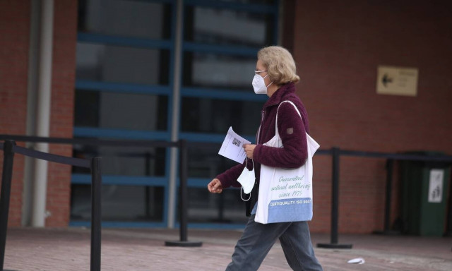 Οδηγίες για τους πολίτες άνω των 60 ετών που εμβολιάστηκαν στο εξωτερικό και κατοικούν στην Ελλάδα